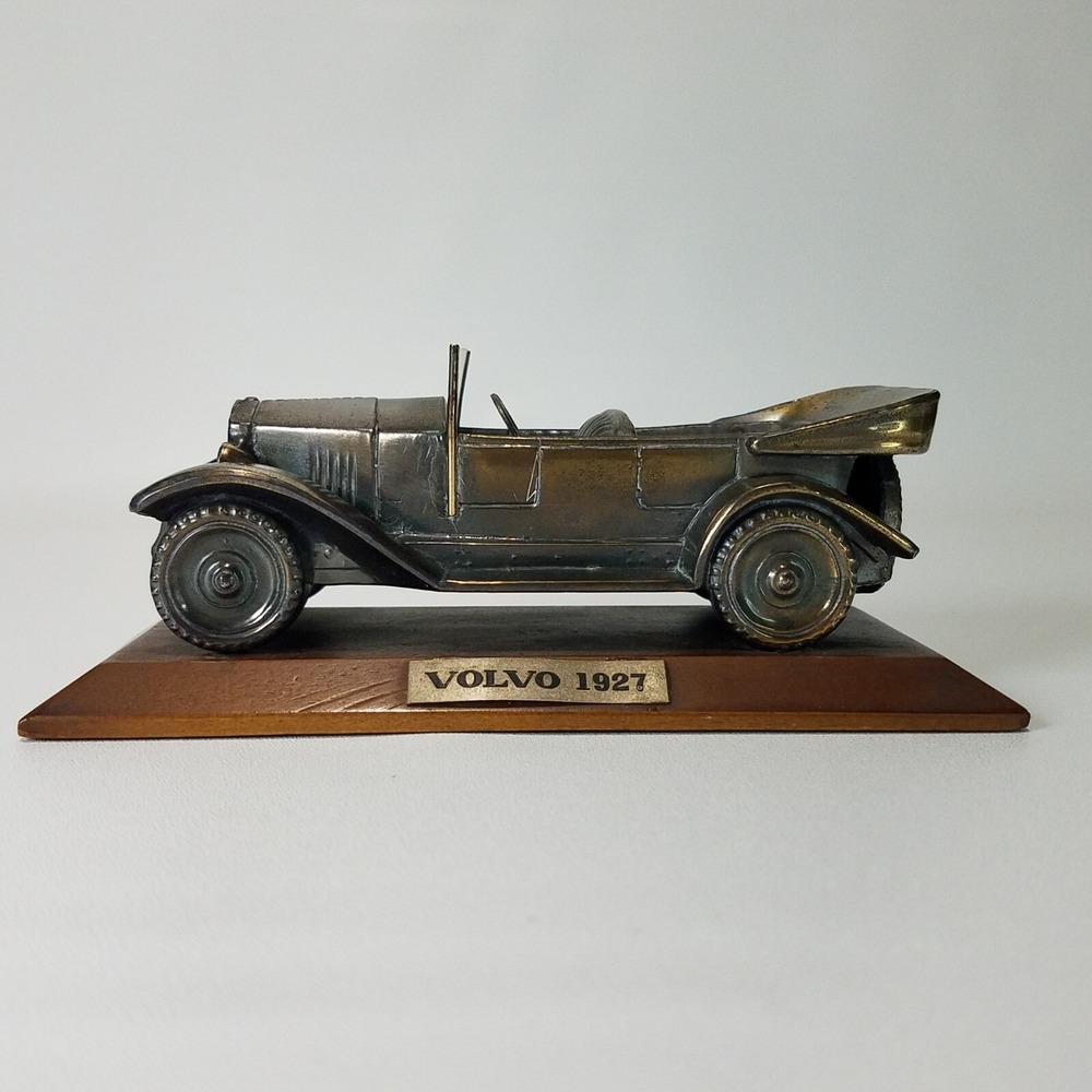 Vintage Volvo 1927 Jakob OV4 Model Car Metal Wood Base Desk Ornament Collectible